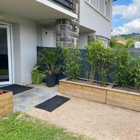 Appartement 2 Chambres Avec Jardin Privatif Chateaugay Exterior photo