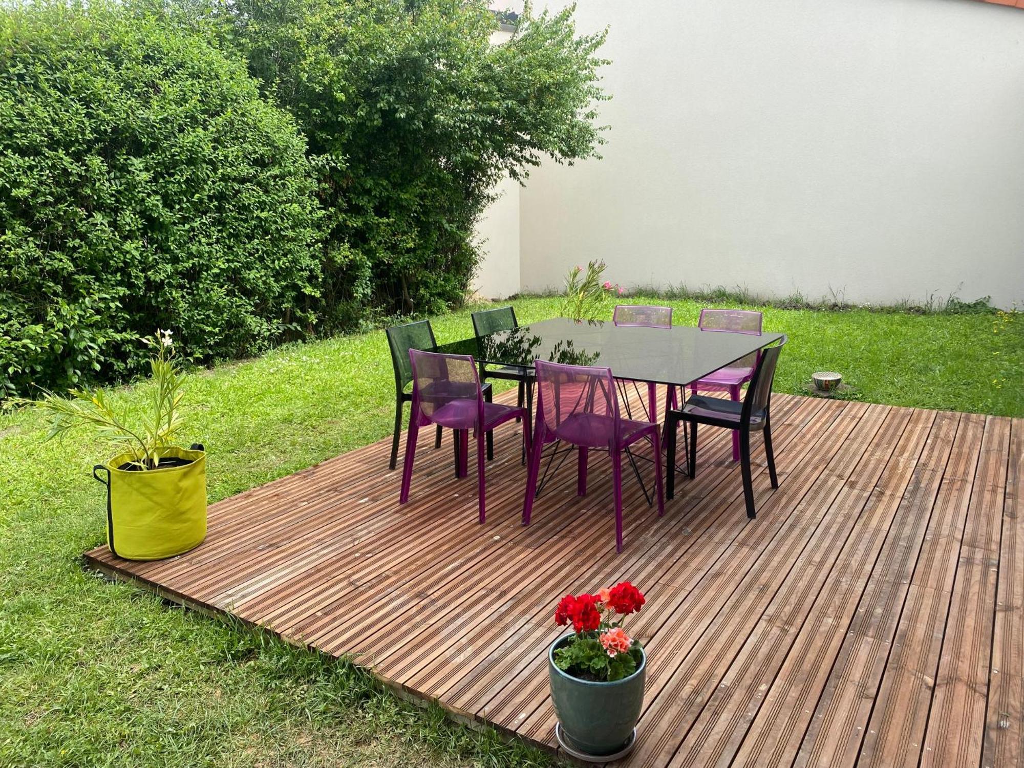 Apartment 2 Avec Jardin Privatif