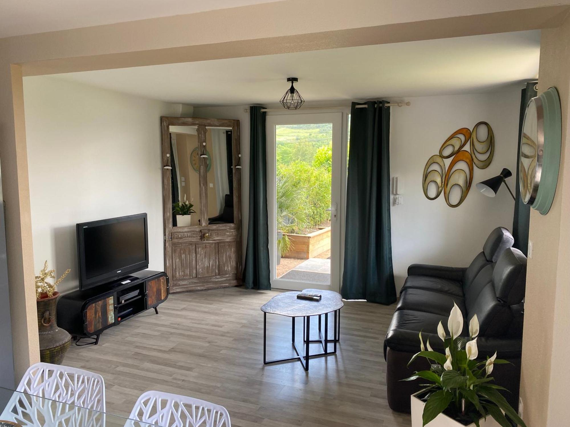 2 Avec Jardin Privatif Apartment Chateaugay