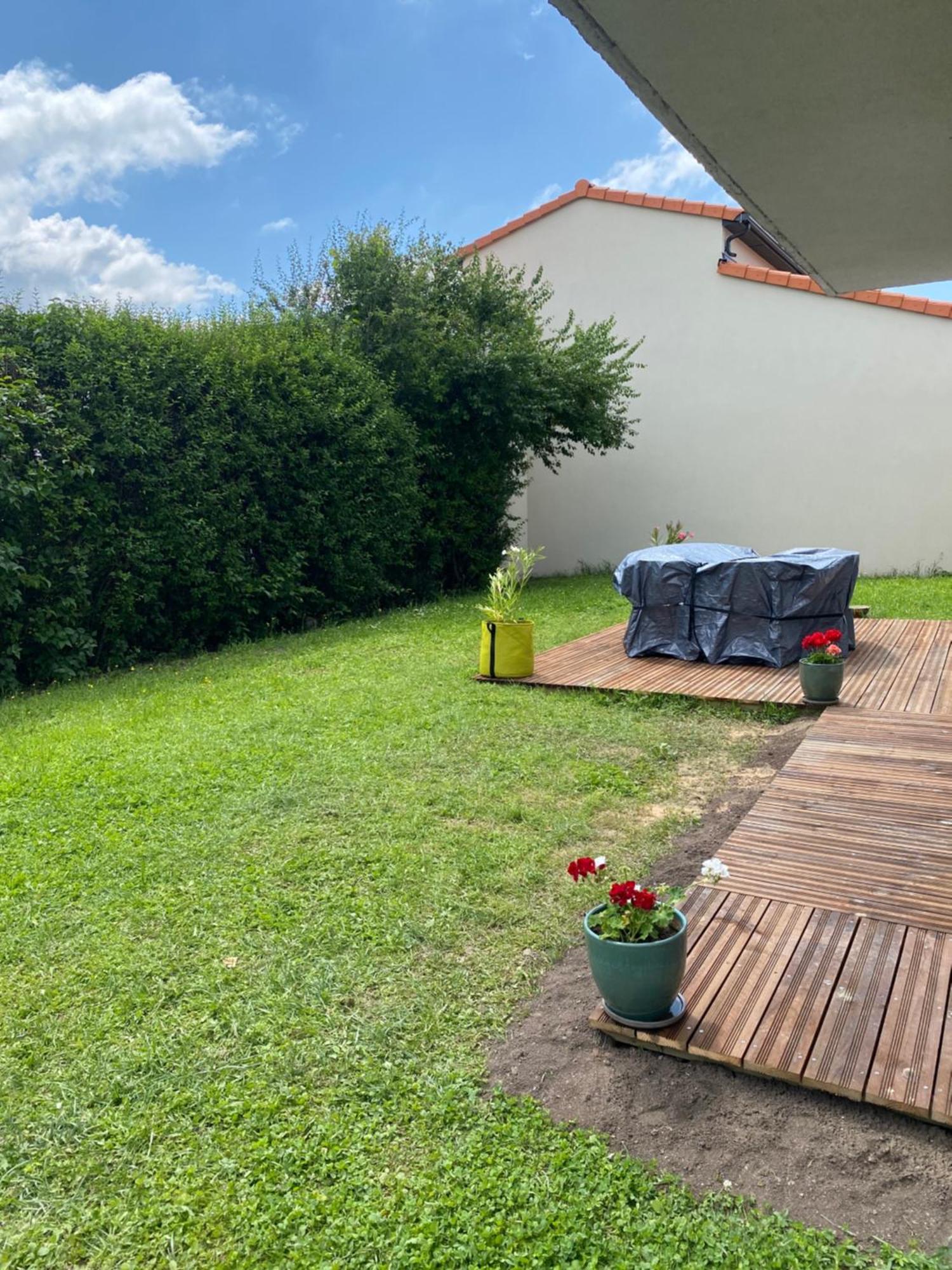 2 Avec Jardin Privatif Apartment